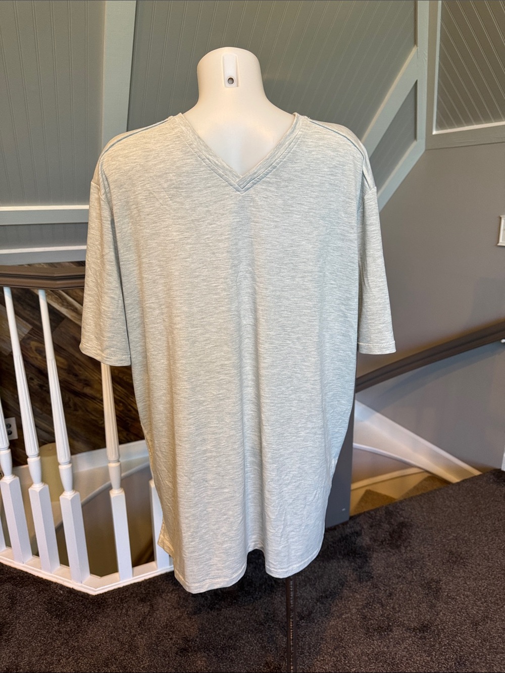 Tommy Bahama Light Gray V-Neck Short Sleeve Tee